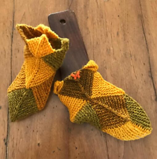 slippers,garden patch,cowl